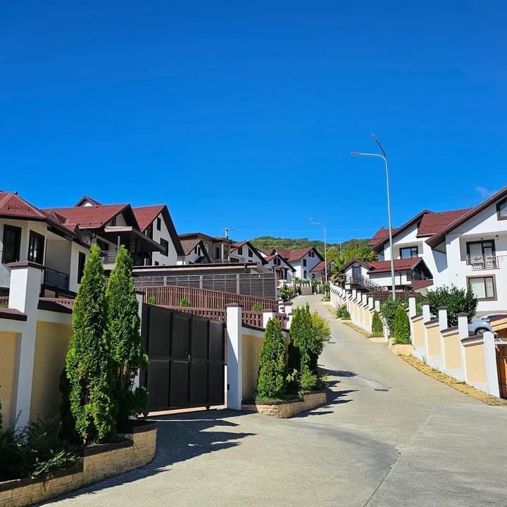 Фото / логотип КП Высота 1122, Сочи